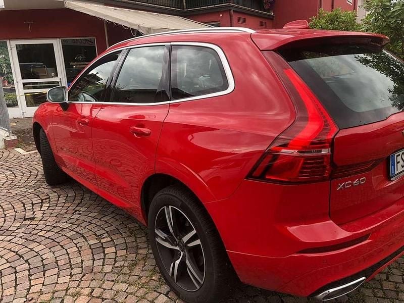 Usata Volvo XC60 R-Design 190 CV (139 kW) 2018 Rosso SUV