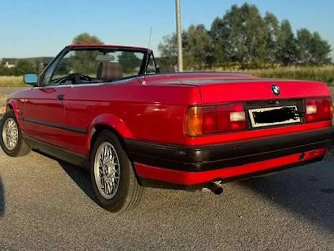 Usata BMW 318 Cabriolet 113 CV (83 kW) 1992 Rosso Cabrio