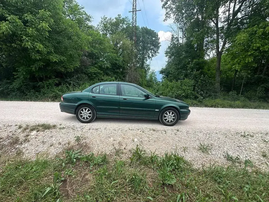 Usata Jaguar X-type Executive 196 CV (144 kW) 2005 Verde Berlina