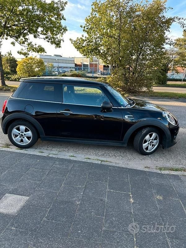 Usata Mini ONE 2017 Nero Utilitaria