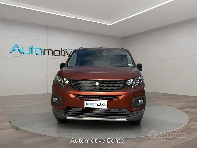 Usata Peugeot Rifter GT-line 102 CV (75 kW) 2019 Rosso Monovolume