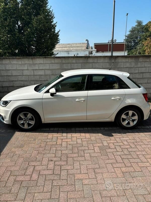 Usata Audi A1 Sportback Sport 95 CV (69 kW) 2015 Bianco Utilitaria
