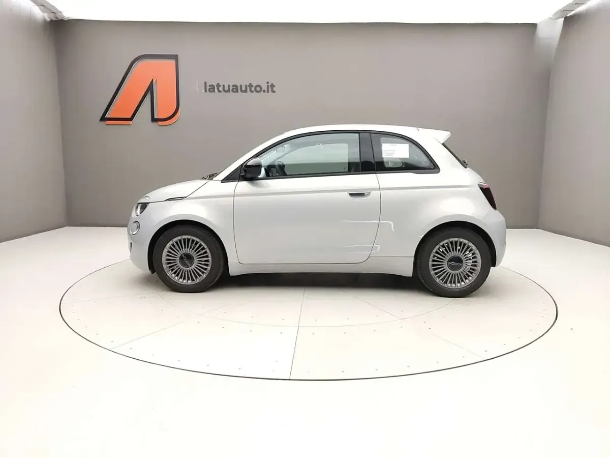 Nuova Fiat 500 Comfort 65 CV (47 kW) 2026 Celestial blu Utilitaria