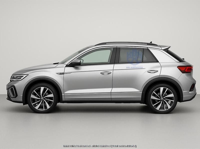 Usata VW T-Roc R-line 150 CV (110 kW) 2025 Argento SUV
