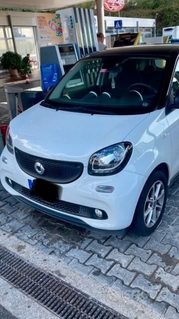 Usata Smart ForFour 61 CV (44 kW) 2019 Bianco Utilitaria