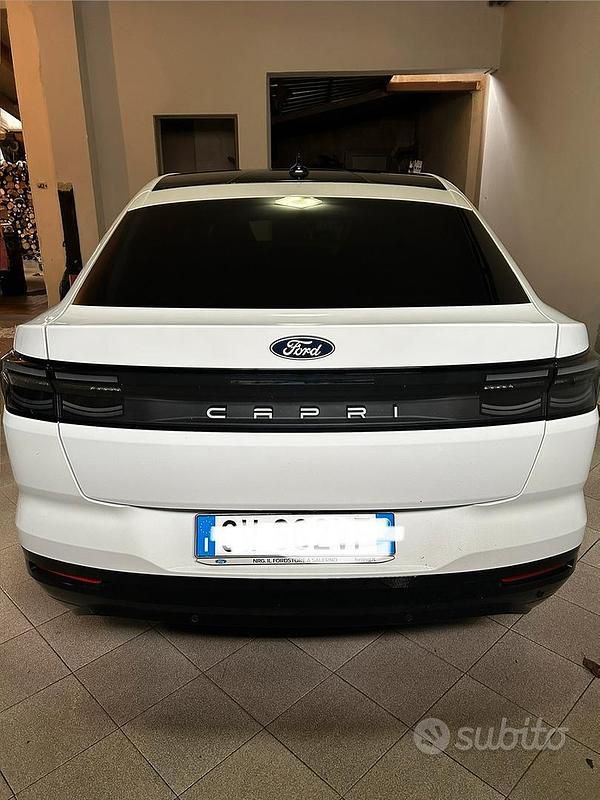 Usata Ford Capri 210 kW (286 CV) 2024 Bianco Coupé
