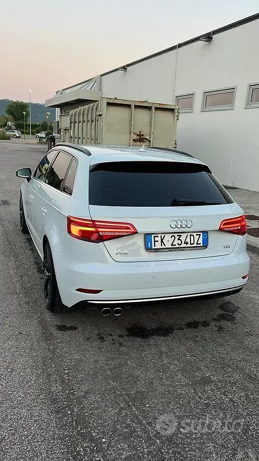 Usata Audi A3 Comfort 150 CV (110 kW) 2017 Grigio Berlina