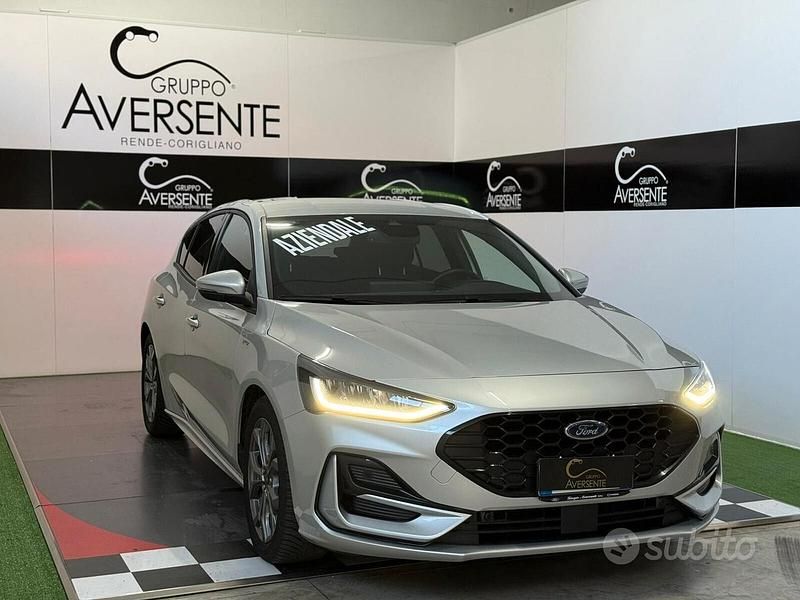 Usata Ford Focus ST 115 CV (84 kW) 2025 Grigio Berlina