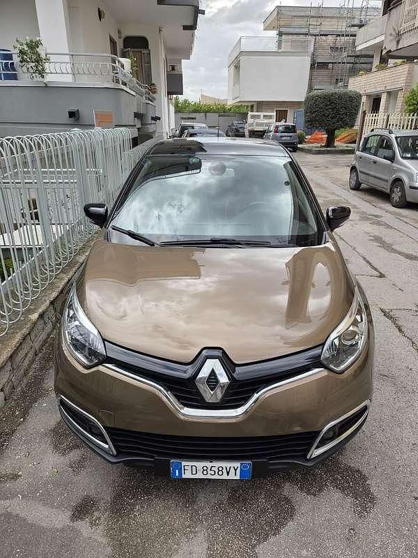 Usata Renault Captur Iconic 90 CV (66 kW) 2016 SUV