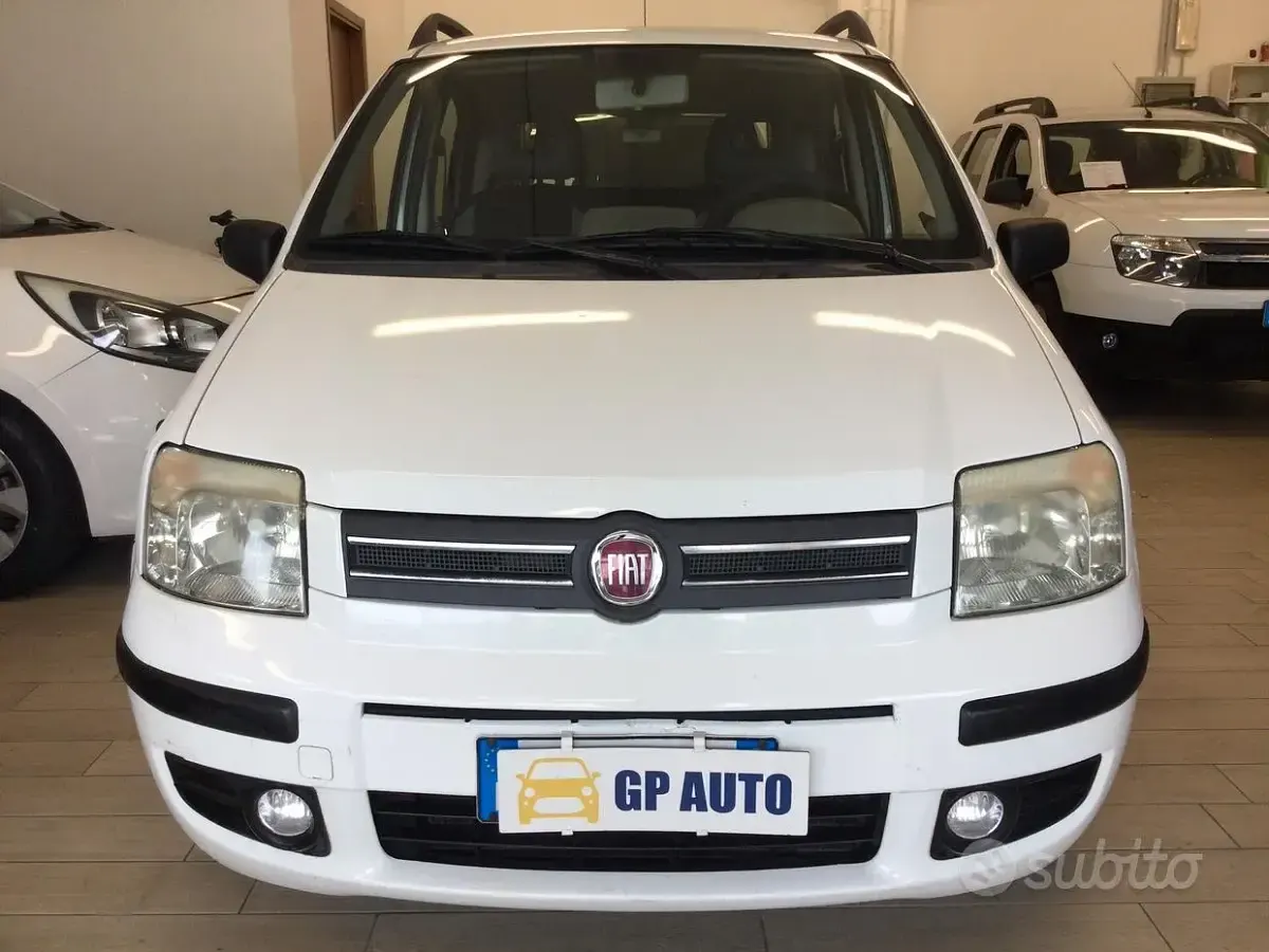 Usata Fiat Panda Dynamic 60 CV (44 kW) 2004 Bianco Utilitaria