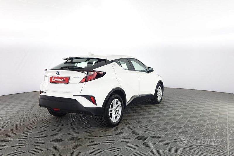 Usata Toyota C-HR Business Edition 97 CV (71 kW) 2021 Bianco SUV