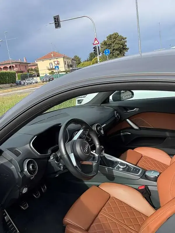 Usata Audi TT S-Line 179 CV (131 kW) 2016 Grigio Coupé