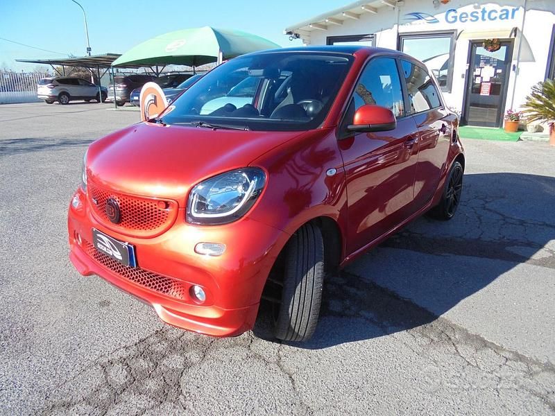 Usata Smart ForFour Brabus Xclusive 109 CV (80 kW) 2018 Rosso Utilitaria