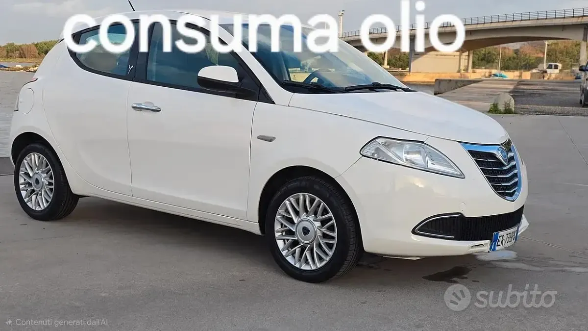 Käytetty Lancia Ypsilon S 95 HP (69 kW) 2013 Valkoinen Viistoperä