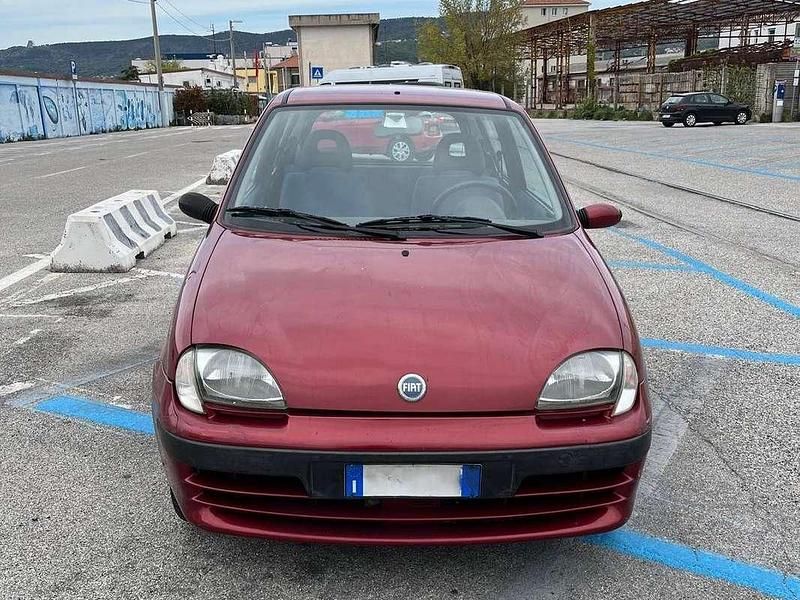 Usata Fiat 600 54 CV (39 kW) 2002 Rosso Monovolume