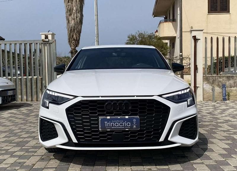 Usata Audi A3 Sportback S-Line 150 CV (110 kW) 2021 Other Utilitaria