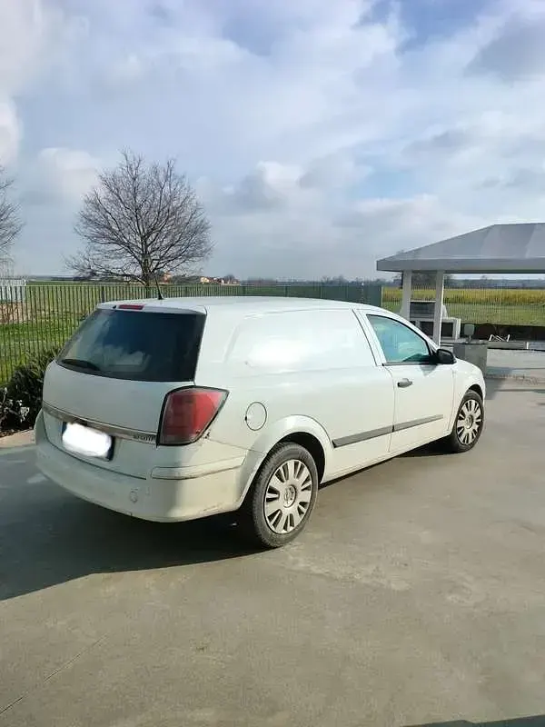 Usata Opel Astra Club 82 CV (60 kW) 2001