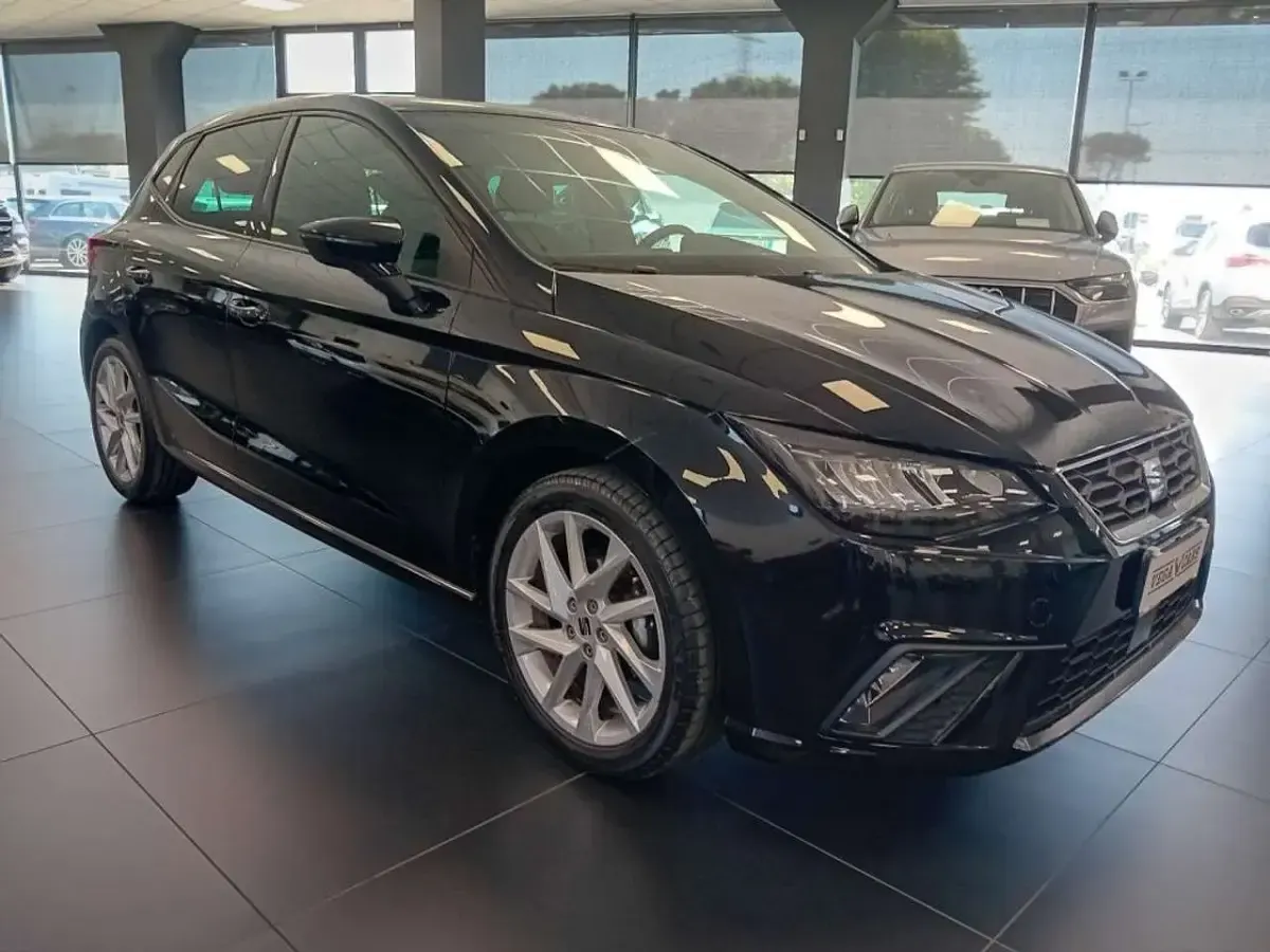 Usata Seat Ibiza FR 95 CV (69 kW) 2025 Nero Utilitaria