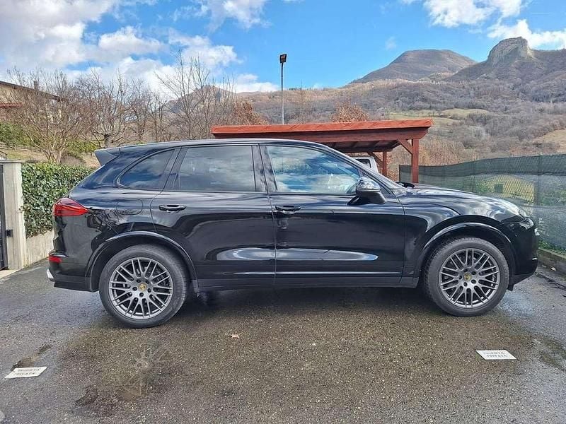 Usata Porsche Cayenne Platinum Edition 250 CV (183 kW) 2017 SUV