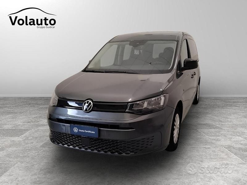 Usata VW Caddy Life 102 CV (75 kW) 2022 Grigio Monovolume