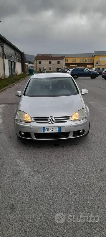 Usata VW Golf IV 115 CV (84 kW) 2005 Berlina