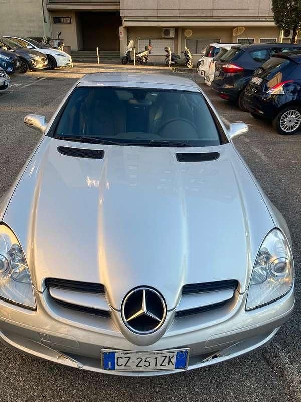 Usata Mercedes SLK200 163 CV (119 kW) 2006 Argento Cabrio