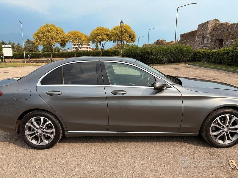 Usado Mercedes C220 170 CV (125 kW) 2016 Berlina