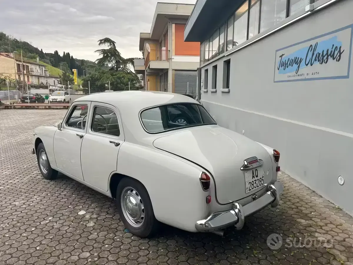 Usata Alfa Romeo 1900 Super 91 CV (66 kW) 1950 Grigio Berlina