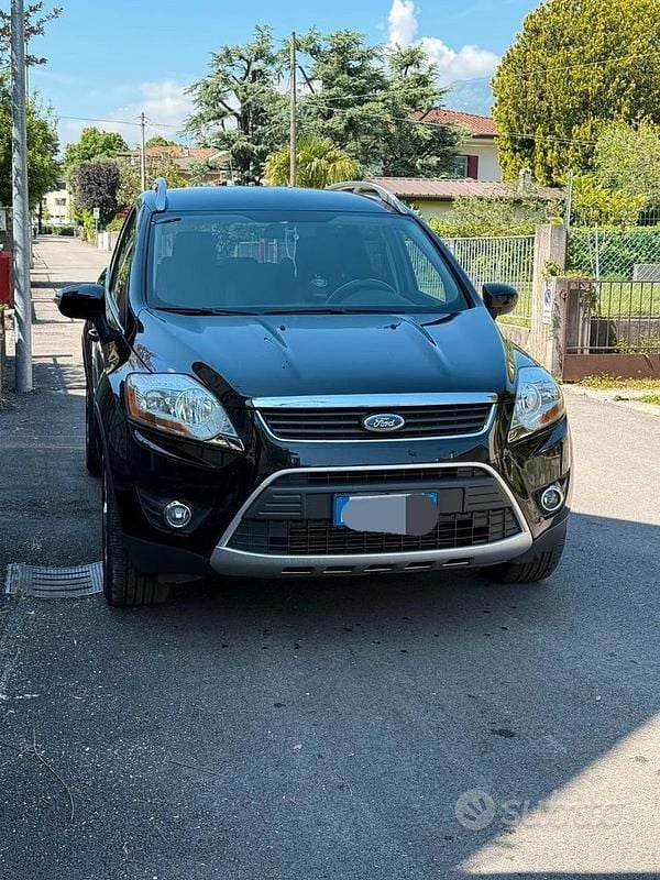 Nero Usata 2011 Ford Kuga SUV | 7200 € (Buon prezzo) - Immagine 1/4