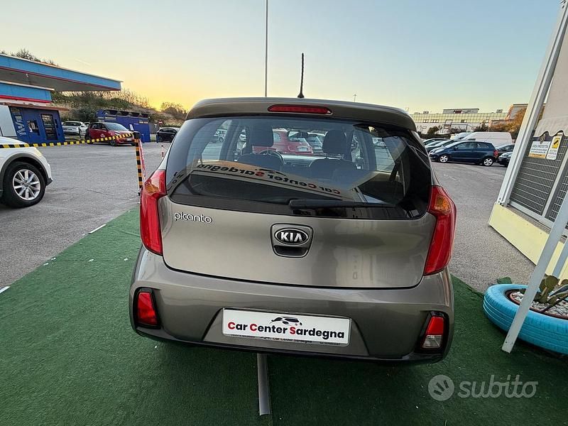 Gebraucht Kia Picanto 66 PS (48 kW) 2015 Grau Kleinwagen