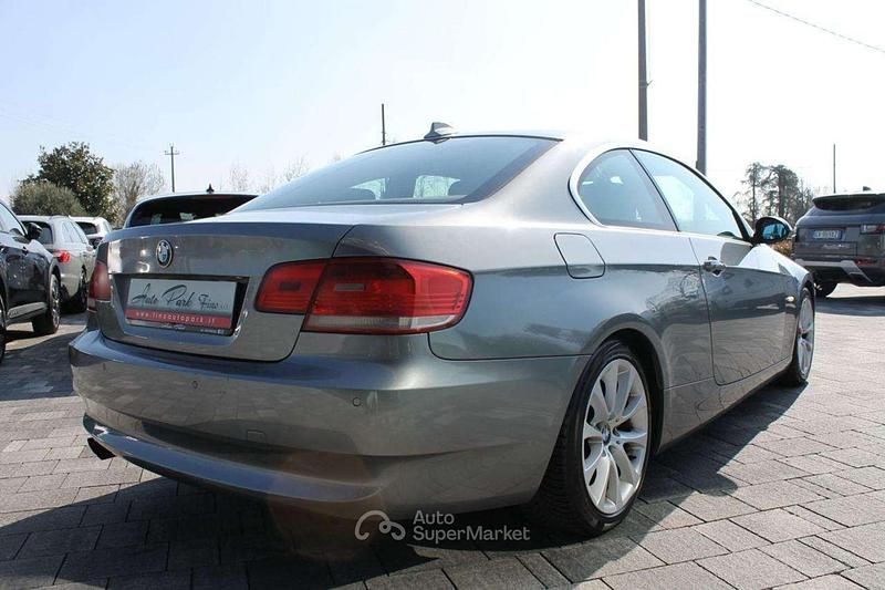 Usata BMW 325 218 CV (160 kW) 2006 Grigio Coupé