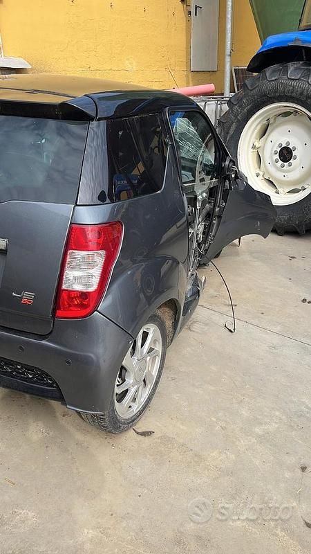 Begagnad Ligier JS50 2016 Halvkombi