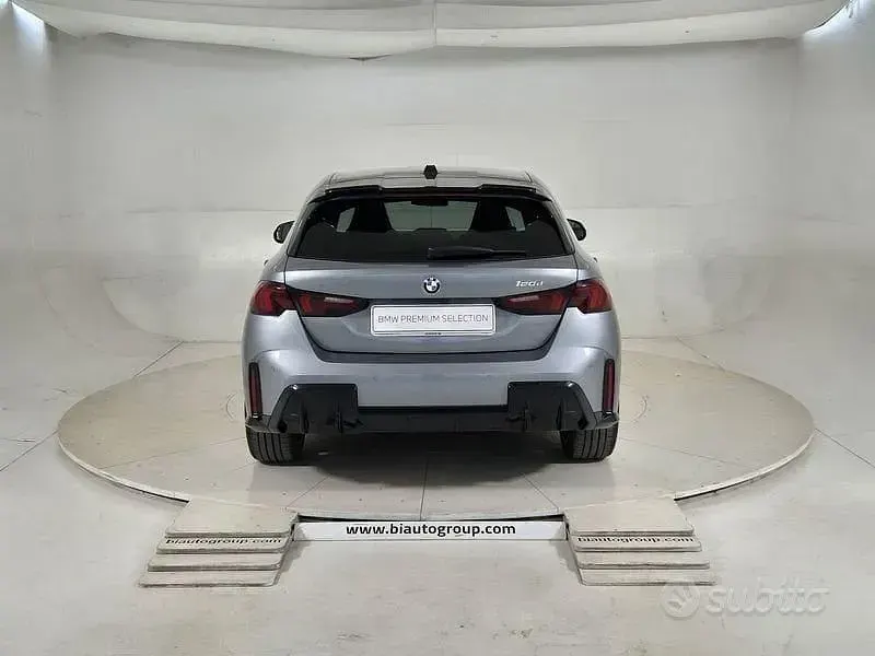 Usata BMW 120 M Sport 163 CV (119 kW) 2025 Grigio Utilitaria