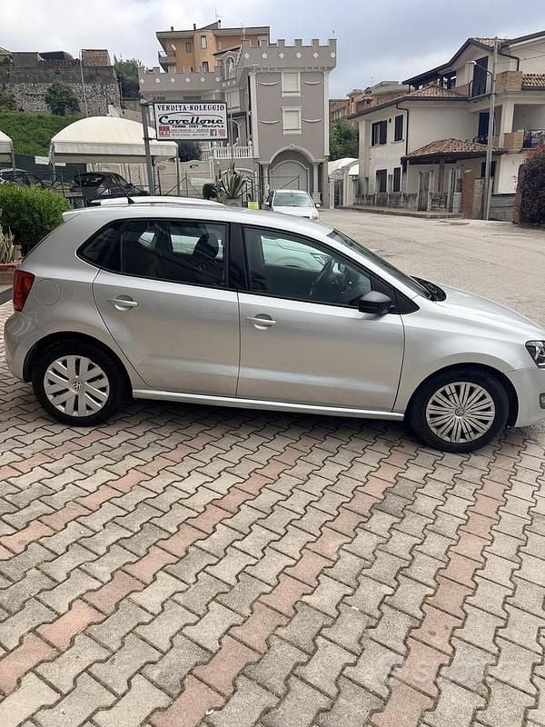 Usata VW Polo 75 CV (55 kW) 2011 Grigio Utilitaria