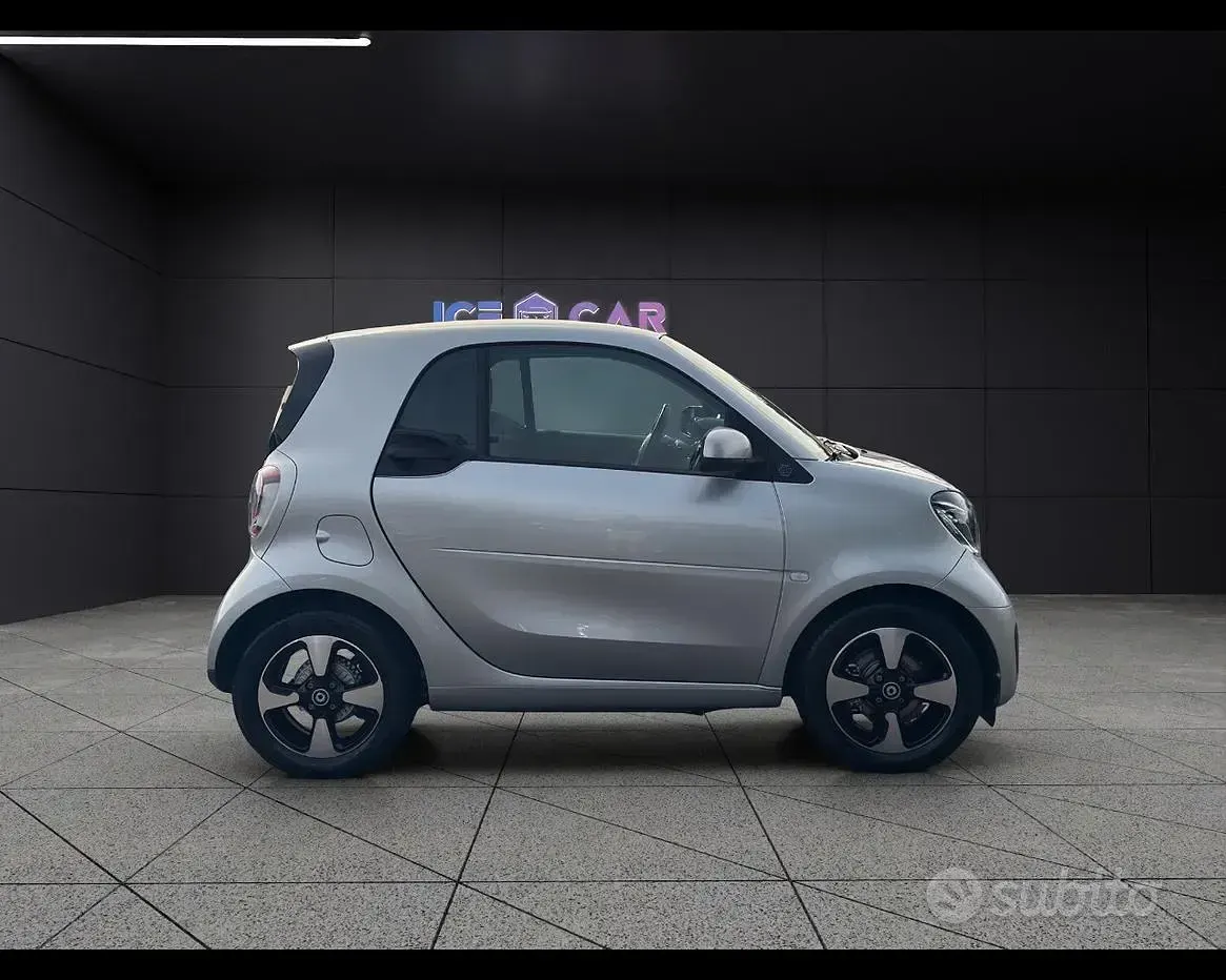 Usata Smart ForTwo Electric Drive Passion 41 kW (56 CV) 2021 Bianco Berlina