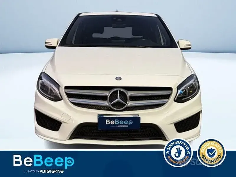 Usado Mercedes B220 Premium 177 CV (130 kW) 2016 Blanco Monovolumen