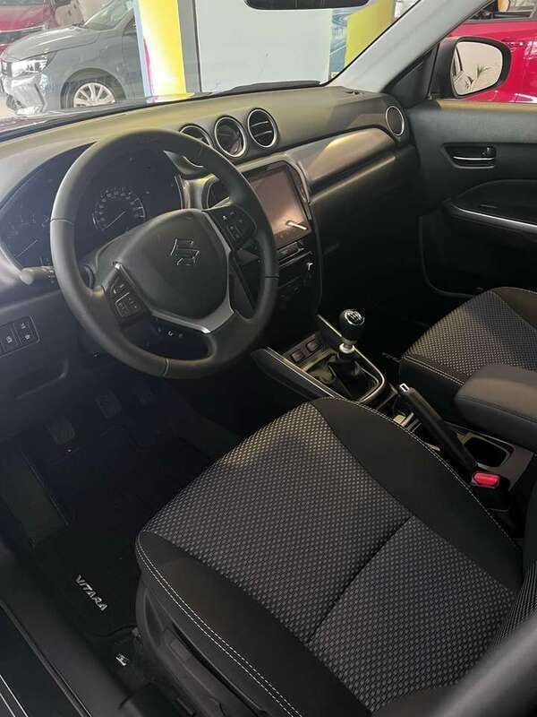 Usata Suzuki Vitara Cool 129 CV (94 kW) 2024 Bianco SUV