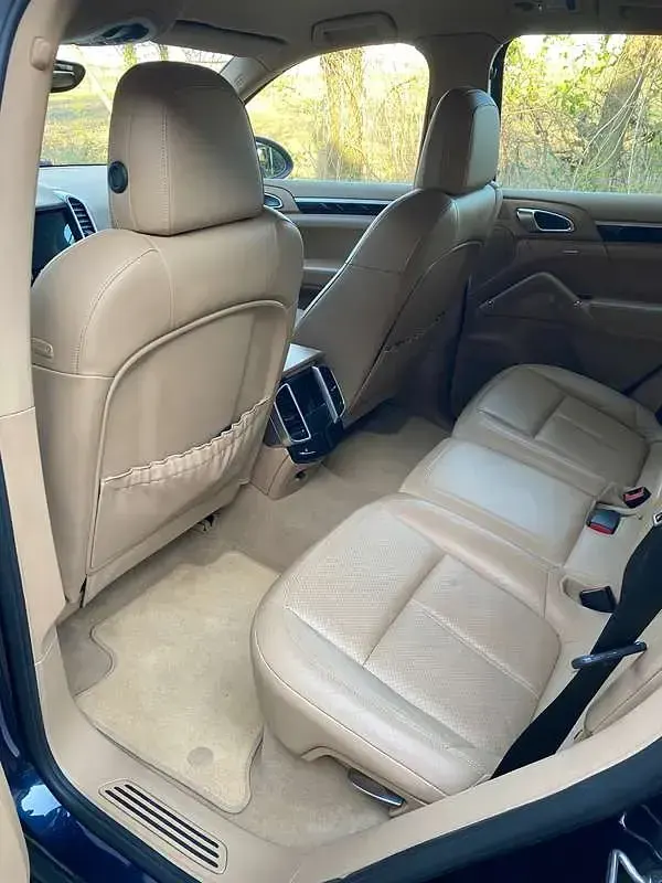Usata Porsche Cayenne 250 CV (183 kW) 2011 Blu/azzurro SUV