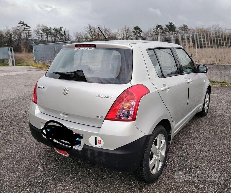Usata Suzuki Swift GL 92 CV (67 kW) 2009 Grigio Utilitaria