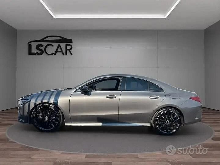 Usata Mercedes CLA200 Premium 150 CV (110 kW) 2023 Grigio Berlina