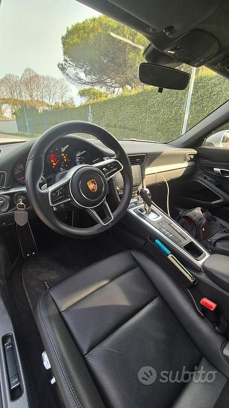 Usata Porsche 911 Carrera 4 2016