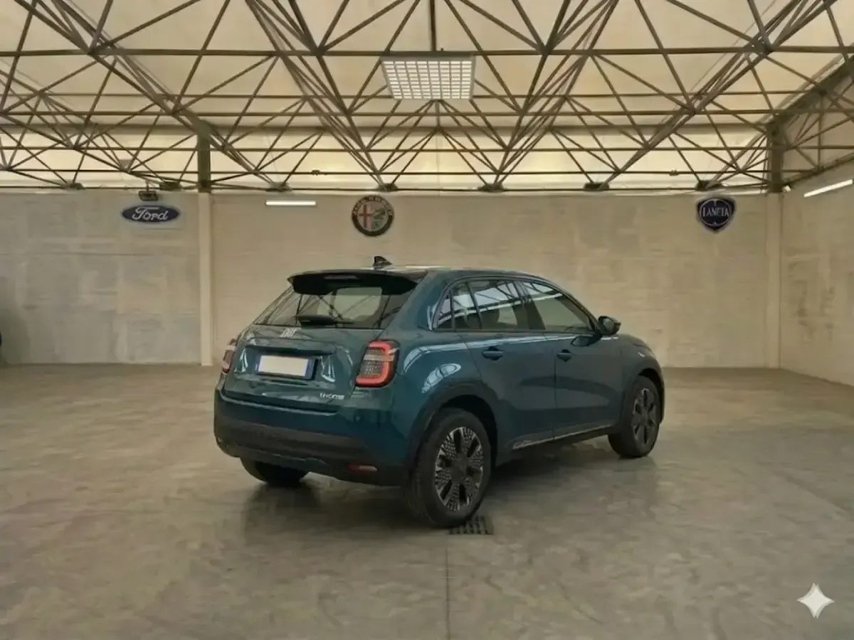 Usata Fiat 600 La Prima 100 CV (73 kW) 2025 Verde SUV