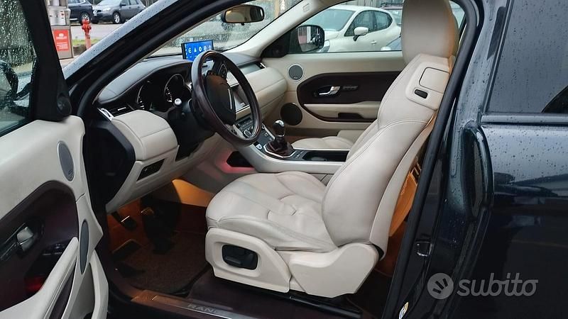 Usata Land Rover Range Rover evoque Prestige 190 CV (139 kW) 2012 Nero Coupé