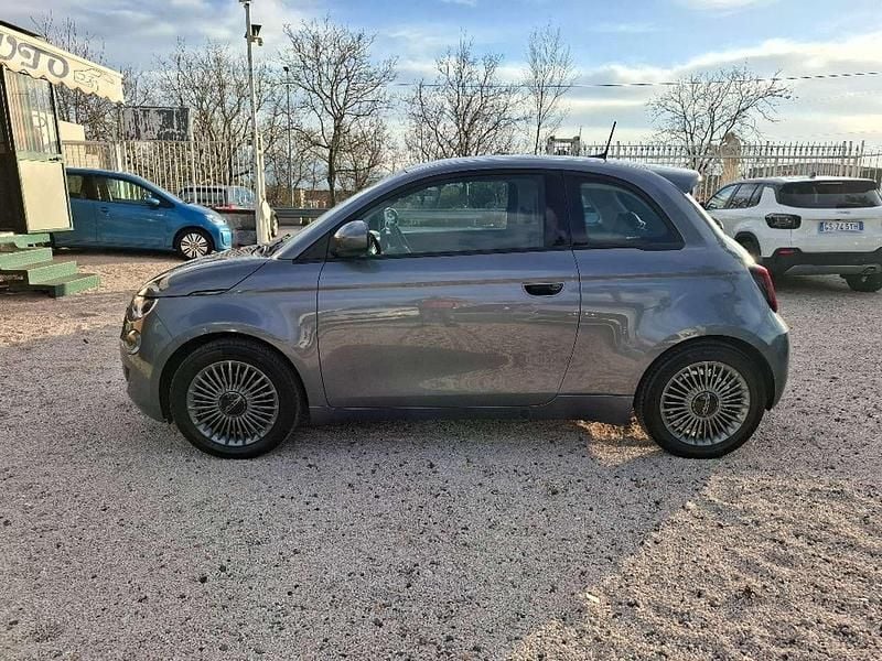 Usata Fiat 500e La Prima 42 kW (58 CV) 2021 Grigio Utilitaria