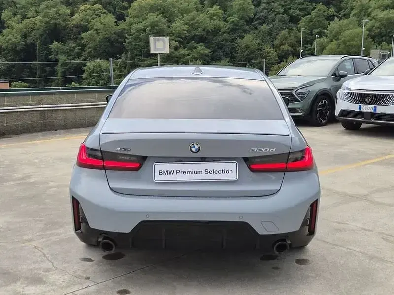 Usata BMW 320 M Sport 190 CV (139 kW) 2025 Grigio Utilitaria