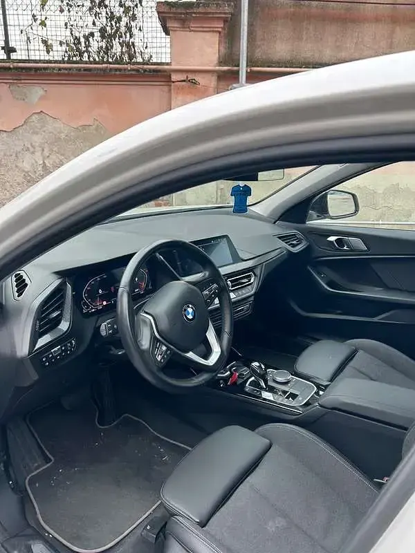Usata BMW 116 116 CV (85 kW) 2019 Bianco Utilitaria