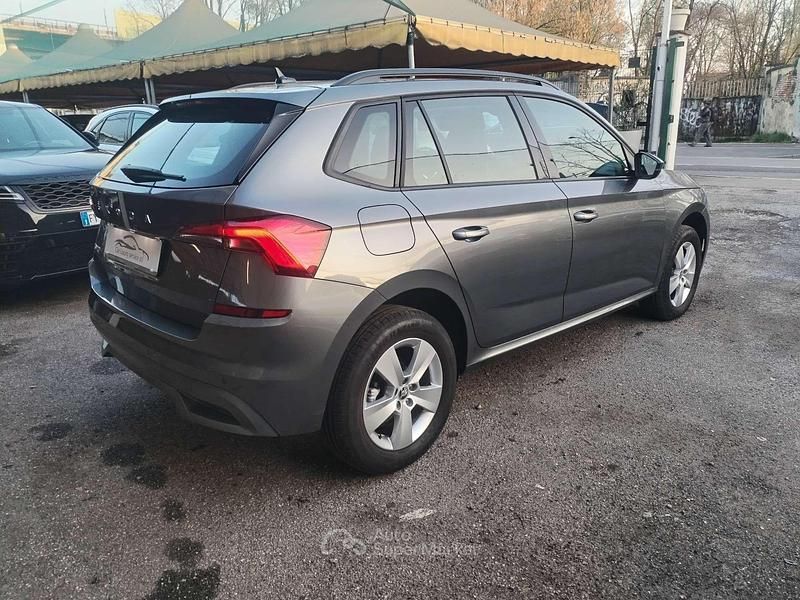 Usata Skoda Kamiq Ambition 110 CV (80 kW) 2023 Grigio SUV