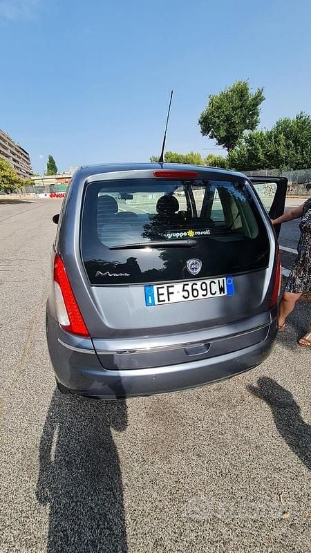 Usata Lancia Musa 90 CV (66 kW) 2010 Monovolume