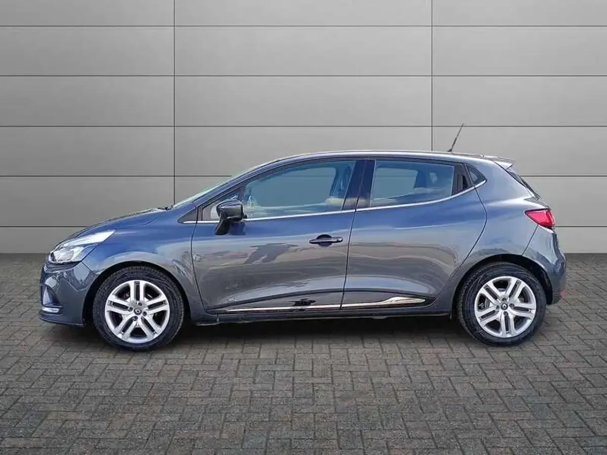 Usata Renault Clio Intens 75 CV (55 kW) 2018 Other Utilitaria