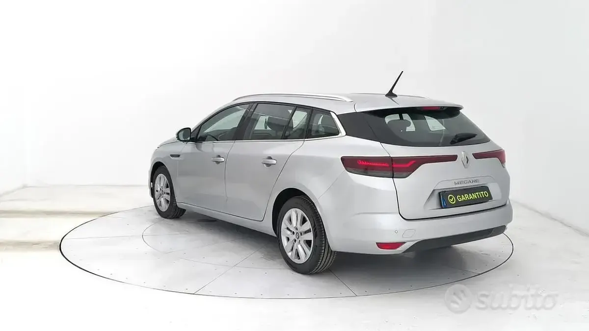 Usata Renault Mégane GrandTour Business 116 CV (85 kW) 2021 Grigio Station wagon